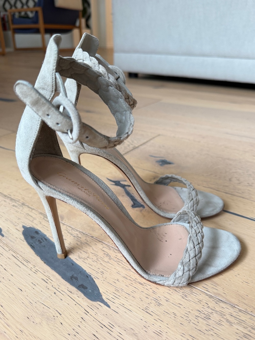 Gianvito Rossi Suede Heels size 38.5